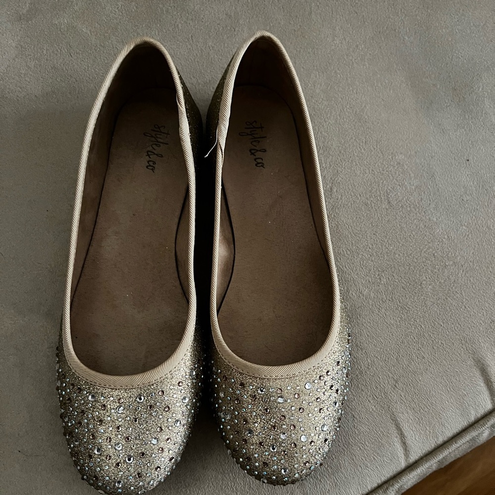Style and Co Gold and Sparkly Ballet Flats Size 8
